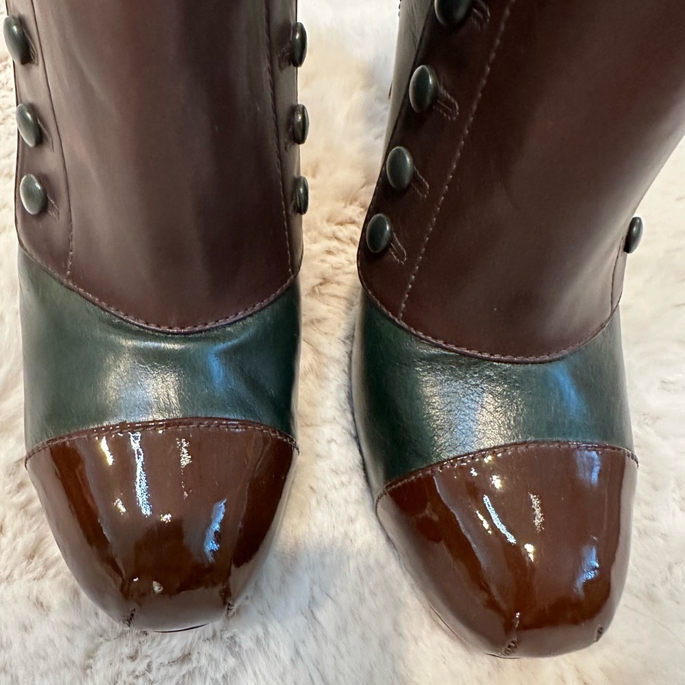 LAMB Elegant Brown and Green Women's Boots - Picture 2 of 9